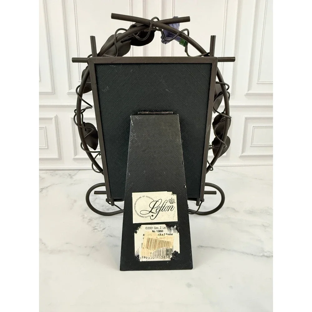 VTG 2001 Lefton Metal 5X7 Standing Photo Frame Floral Trumpet Vines Motif READ